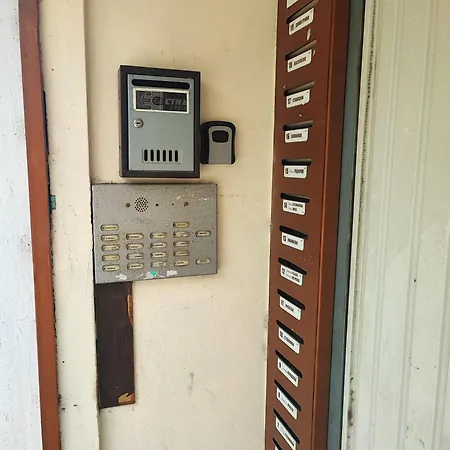 Royal شقة فارنا